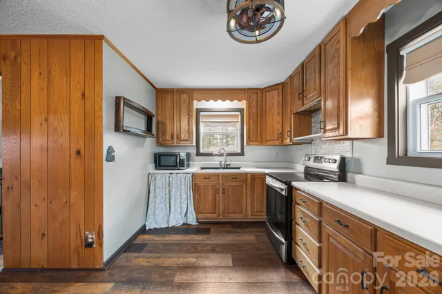 $319,900 | 1169 Rickman Creek Road, Franklin, NC 28734