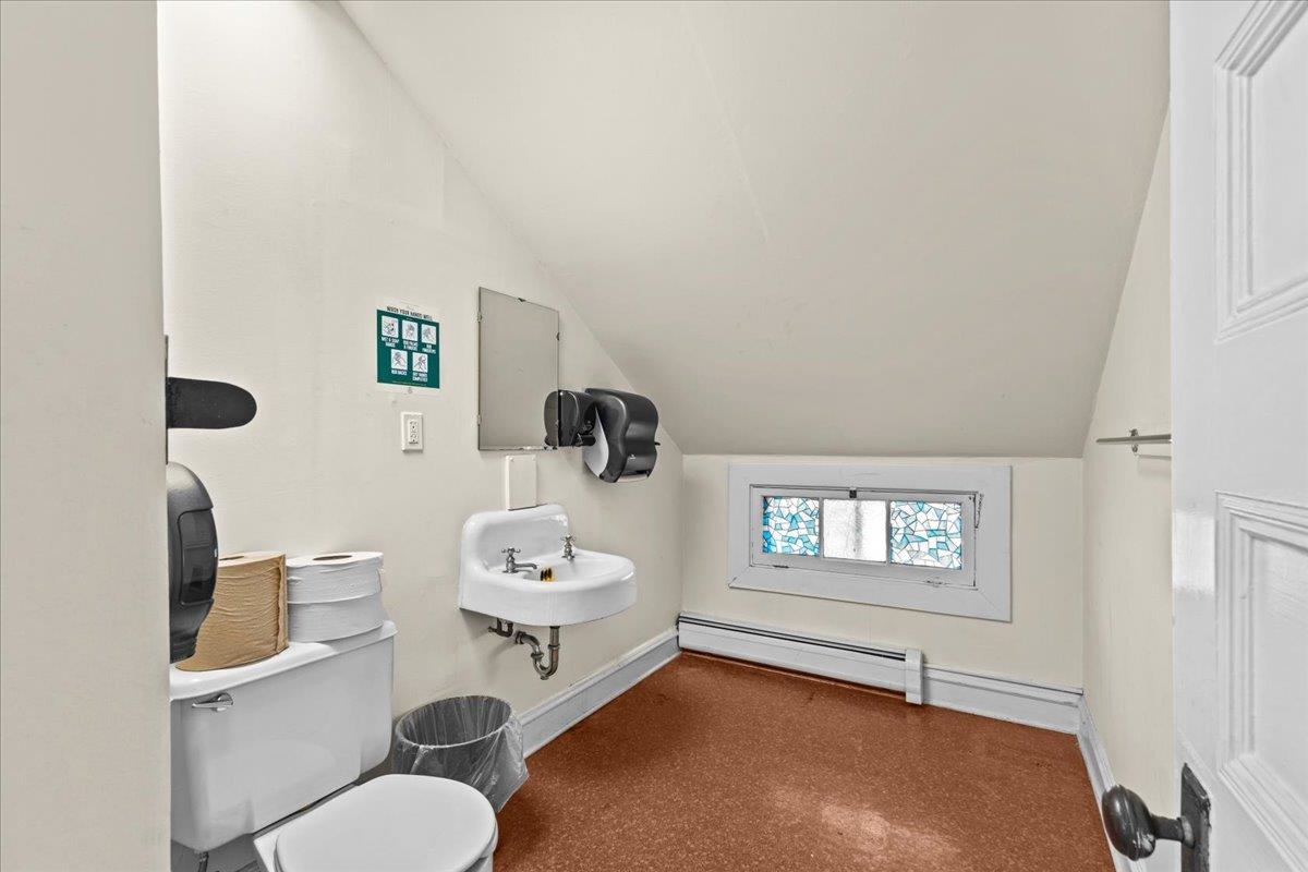 153 South Prospect Street Burlington, VT 05401 - Photo 37 of 40