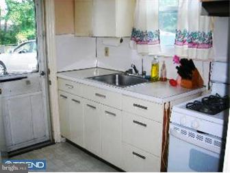 727 Braxton Road Ridley Park, PA 19078 - Photo 2 of 11 Kitchen
