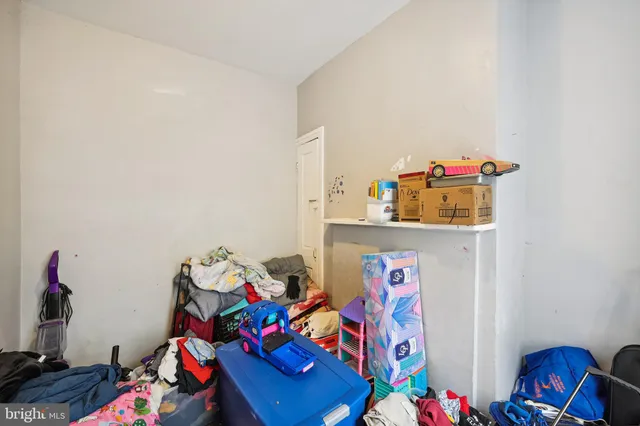 a view of a backyard of the house