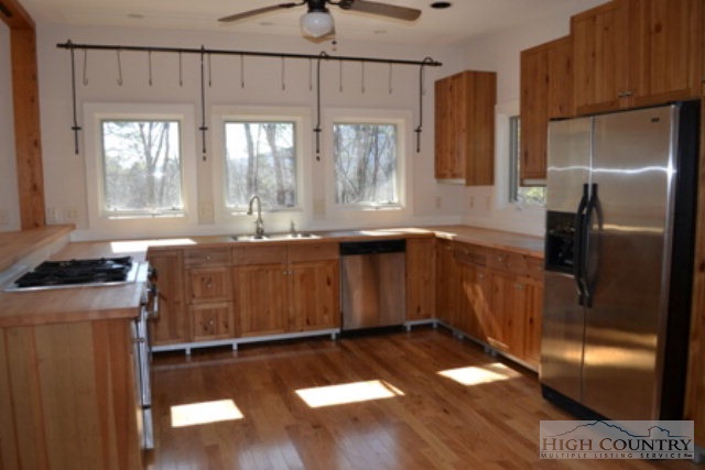 111 High Hollow Road Deep Gap, NC 28618 - Photo 24 of 28 Gallery Image 24