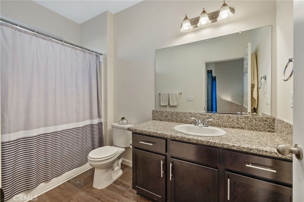 1237 East Orange Street Avenal, CA 93204 - Photo 13 of 27