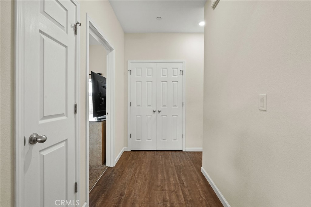1237 East Orange Street Avenal, CA 93204 - Photo 10 of 27
