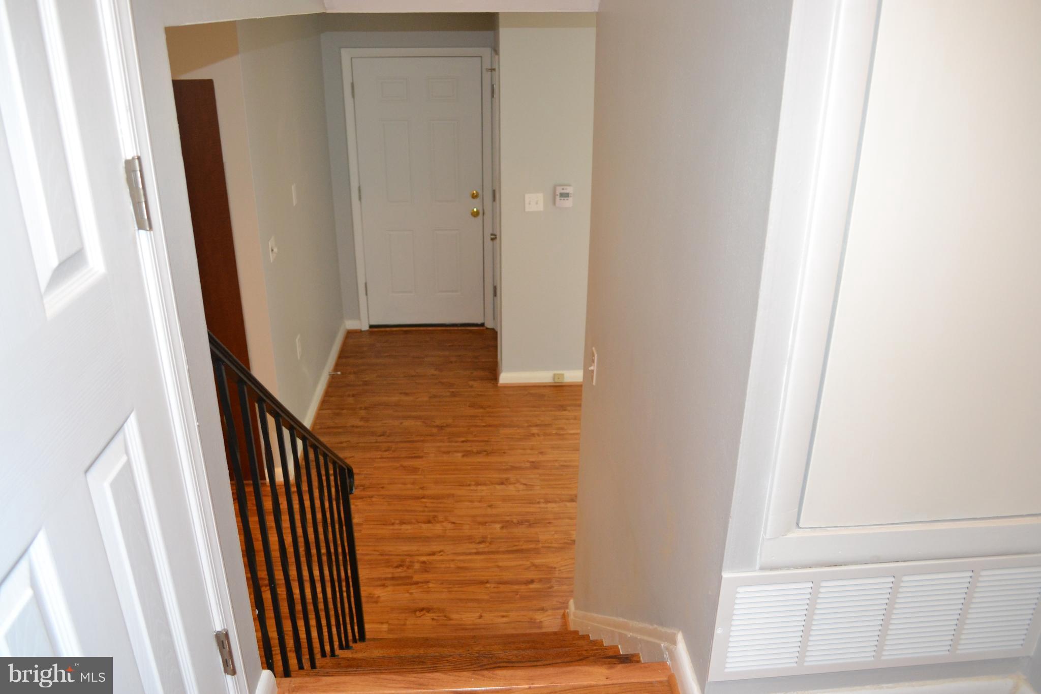 492 Rita Drive Odenton, MD 21113 - Photo 3 of 30 Foyer