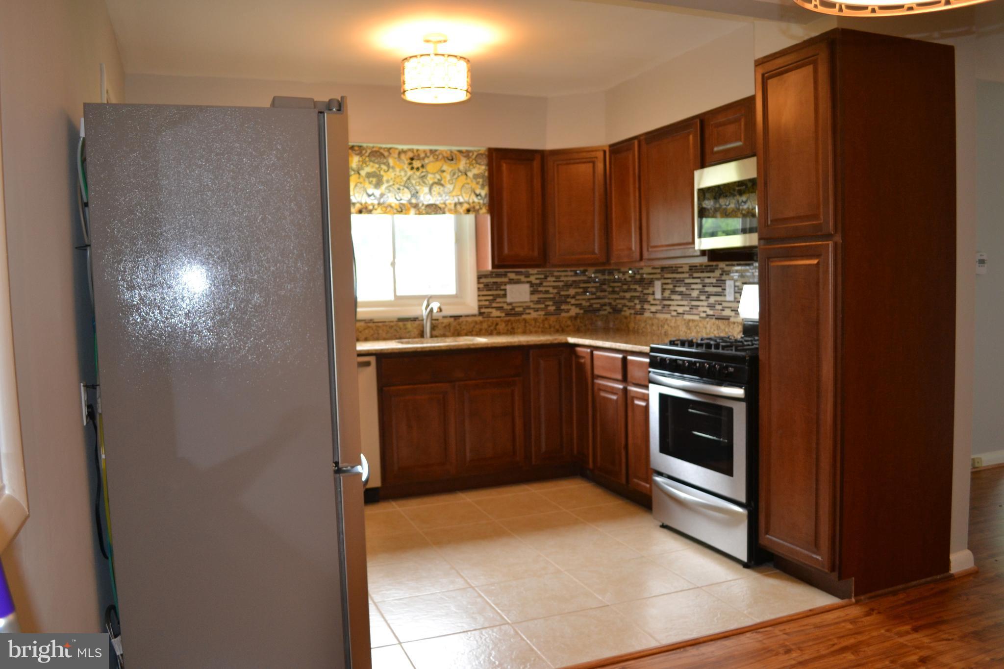 492 Rita Drive Odenton, MD 21113 - Photo 9 of 30 Kitchen
