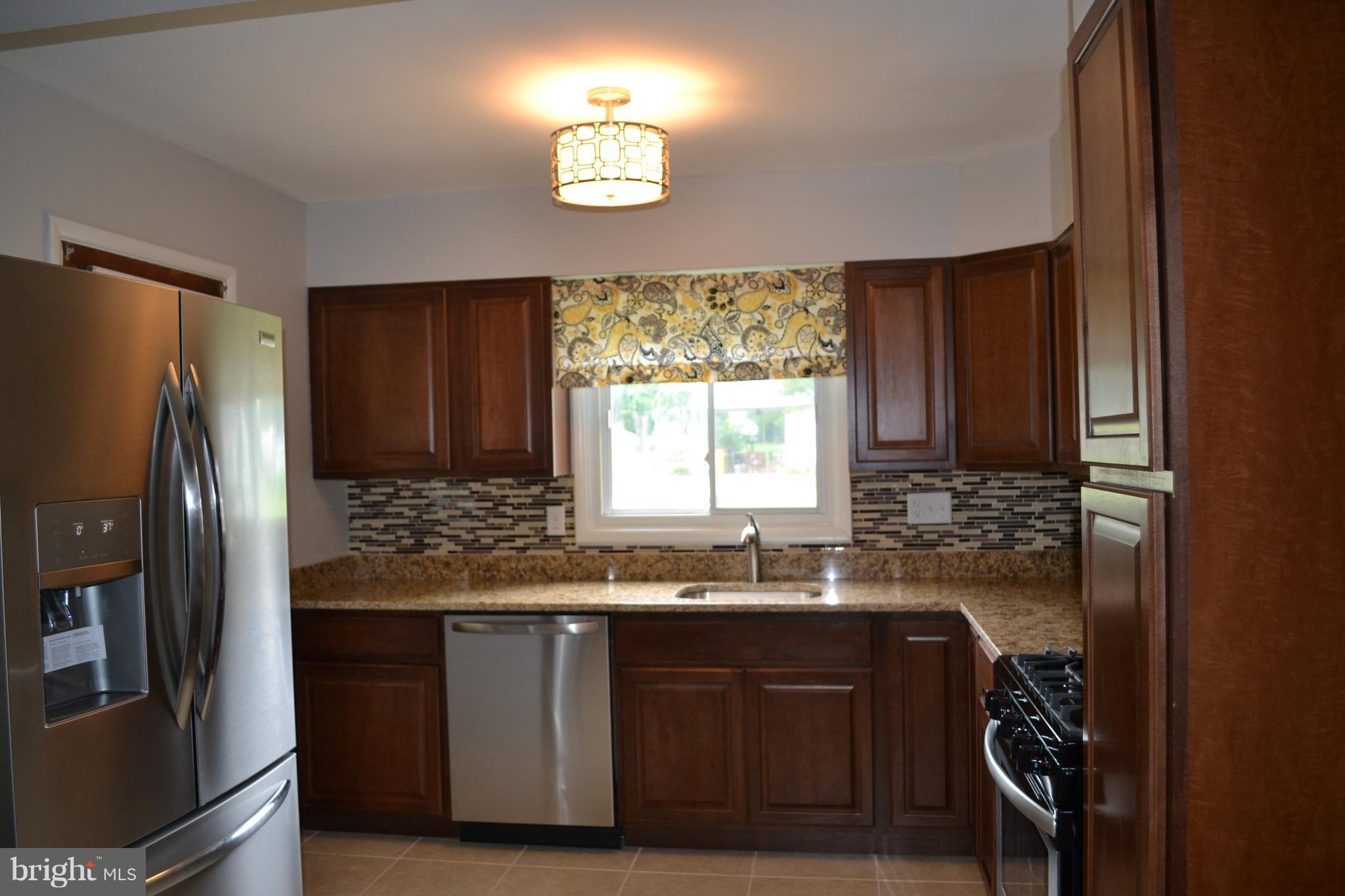 492 Rita Drive Odenton, MD 21113 - Photo 10 of 30 Kitchen