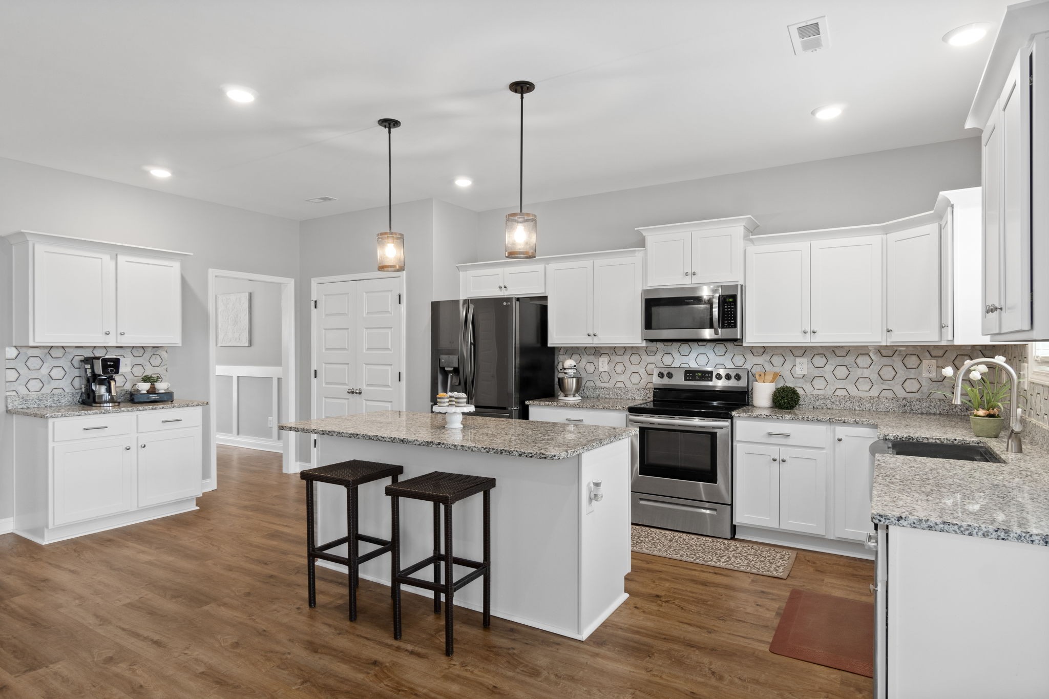 109 Schroer Road Clarksville, TN 37042 - Photo 2 of 45 Gallery Image 2
