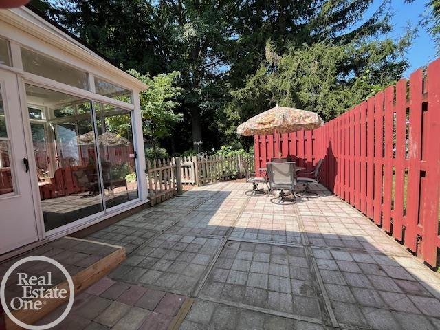 54625 Ridge Road New Baltimore, MI 48047 - Photo 9 of 50 50185342-521a6dfa-cdf9-457c-89aa-b801cf69fcc3.JPG