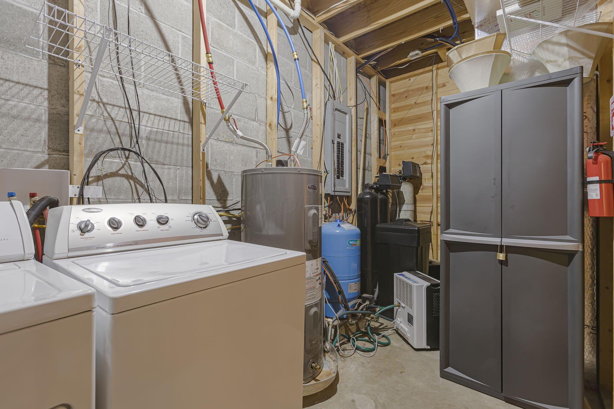 19475 Linden Road Logan, OH 43138 - Photo 50 of 94 Laundry