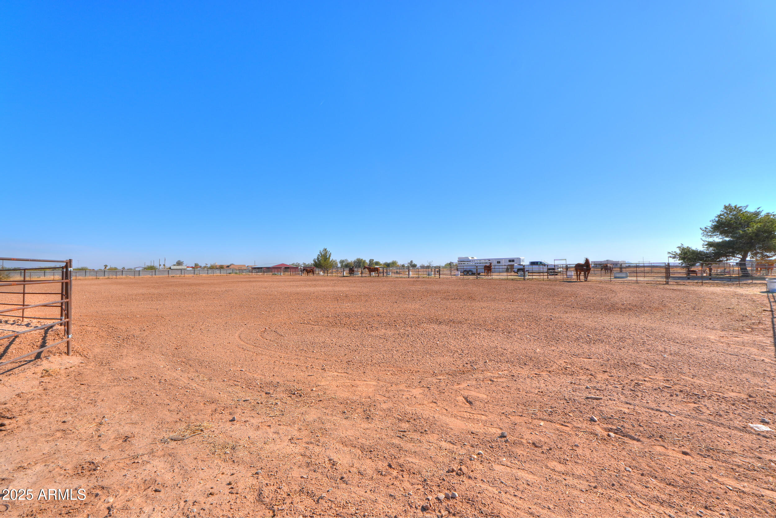 10137 North White Road Maricopa, AZ 85139 - Photo 48 of 109 45