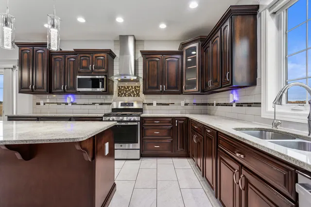 $699,000 | 3614 Freedom Boulevard, Champaign, IL 61822