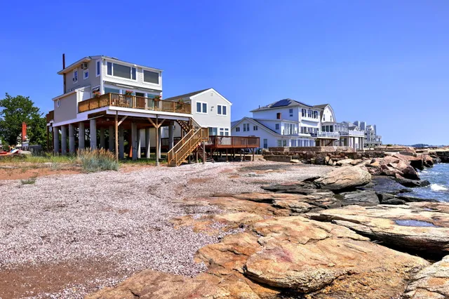 $699,000 | 4 Cambridge Court, East Haven, CT 06512