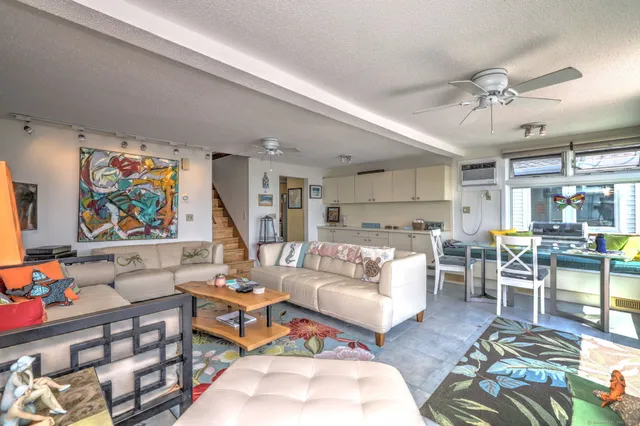 $699,000 | 4 Cambridge Court, East Haven, CT 06512