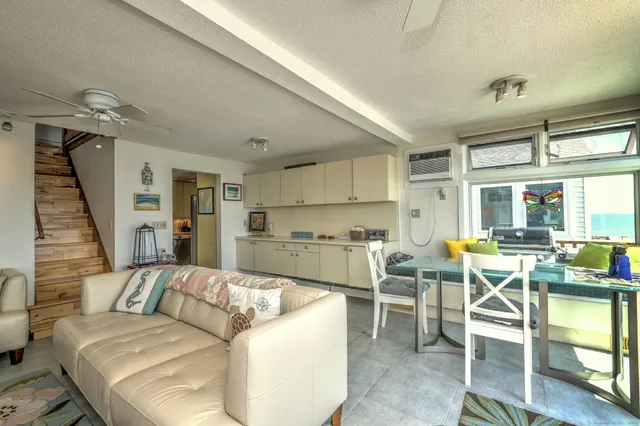 $699,000 | 4 Cambridge Court, East Haven, CT 06512