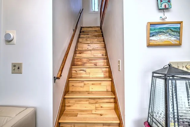 $699,000 | 4 Cambridge Court, East Haven, CT 06512