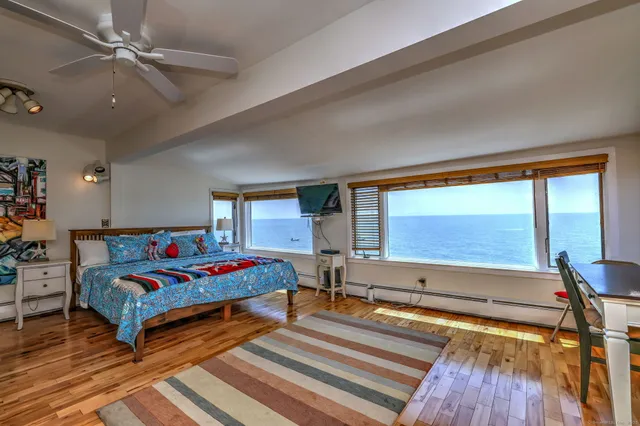 $699,000 | 4 Cambridge Court, East Haven, CT 06512