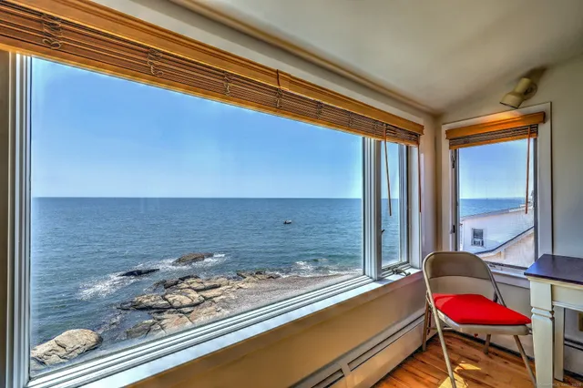 $699,000 | 4 Cambridge Court, East Haven, CT 06512