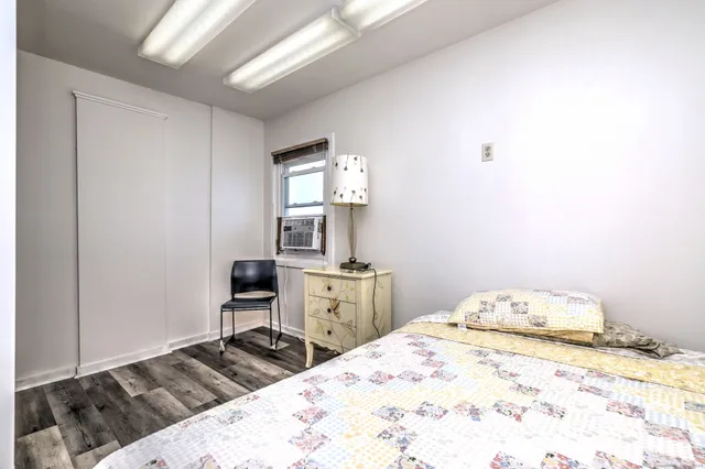 $699,000 | 4 Cambridge Court, East Haven, CT 06512