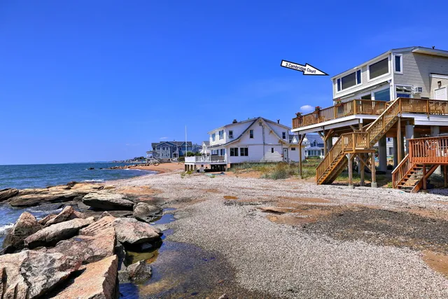 $699,000 | 4 Cambridge Court, East Haven, CT 06512