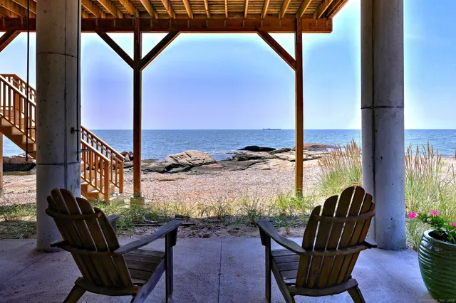 $699,000 | 4 Cambridge Court, East Haven, CT 06512