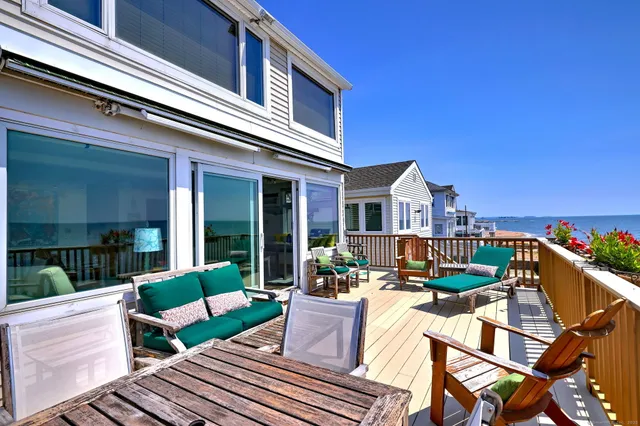 $699,000 | 4 Cambridge Court, East Haven, CT 06512