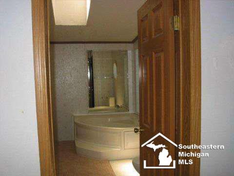 26816 Sibley Road Romulus, MI 48174 - Photo 4 of 4 456205-3.JPG