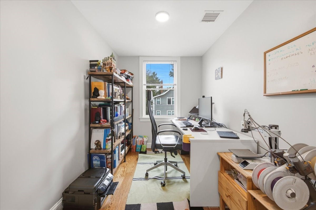 15 Ricker Road, Unit 2 Newton, MA 02458 - Photo 9 of 19 Gallery Image 9