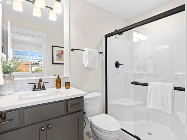 $389,900 | 7460 North Polk Avenue, Portland, OR 97203