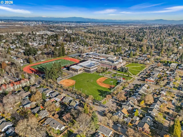 $389,900 | 7460 North Polk Avenue, Portland, OR 97203