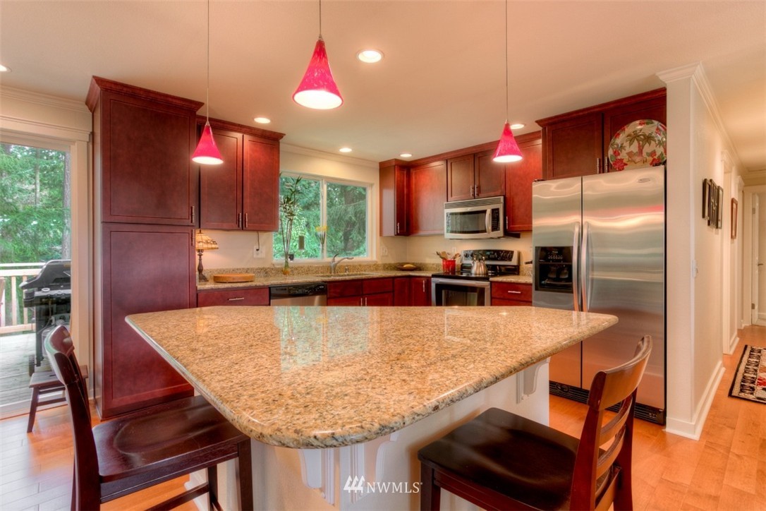 19711 32nd Avenue Southeast Bothell, WA 98012 - Photo 5 of 24 Gallery Image 5
