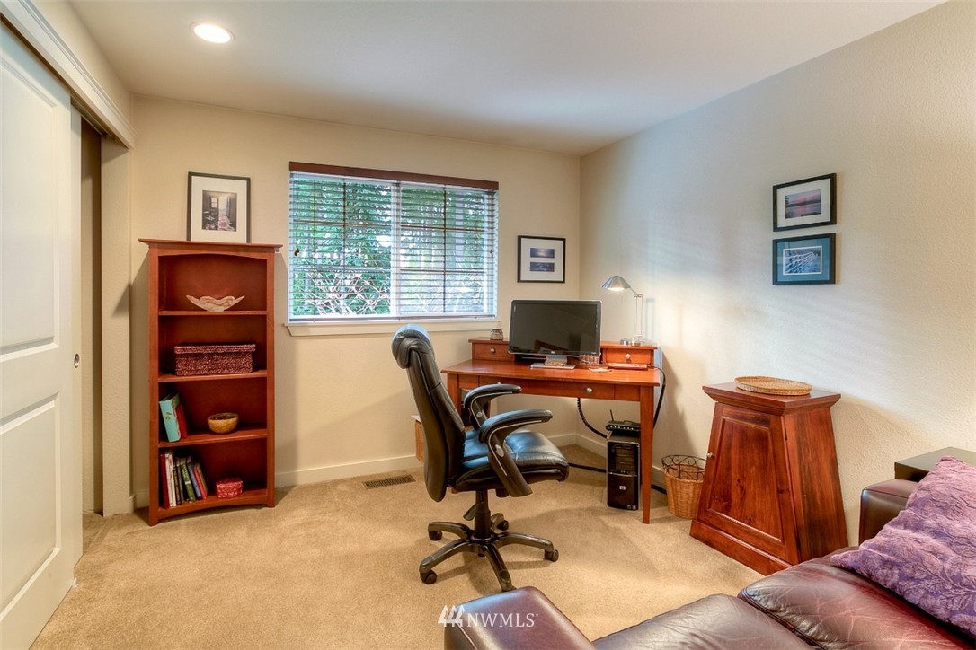19711 32nd Avenue Southeast Bothell, WA 98012 - Photo 10 of 24 Gallery Image 10