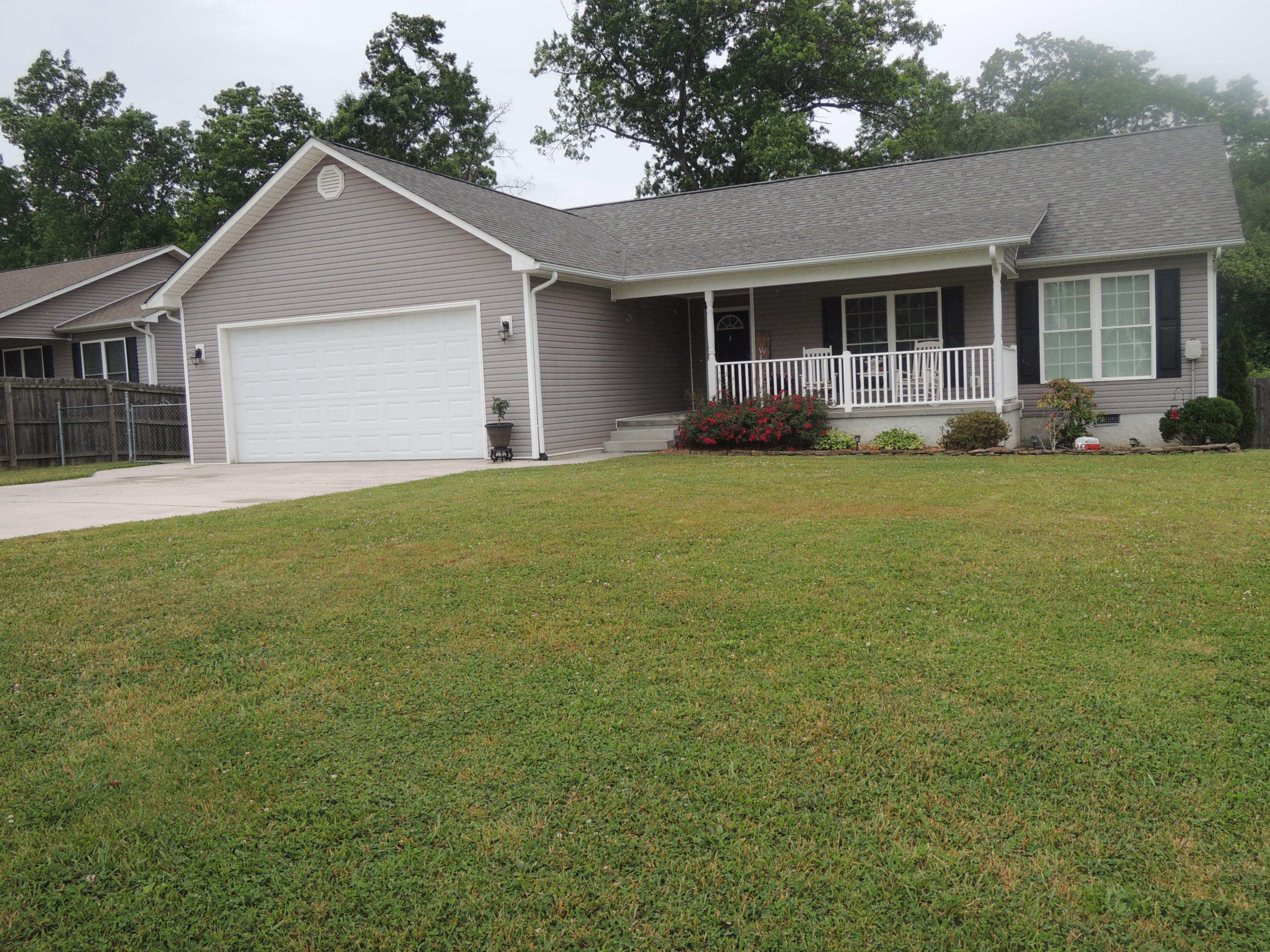 207 Fawn Loop Crossville, TN 38555 - Photo 5 of 26 DSCN7309 (1)