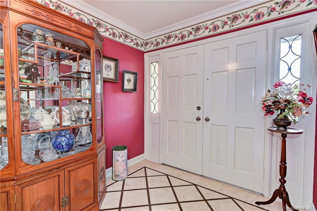 4301 Crossgate Road Charlotte, NC 28226 - Photo 2 of 24 Gallery Image 2
