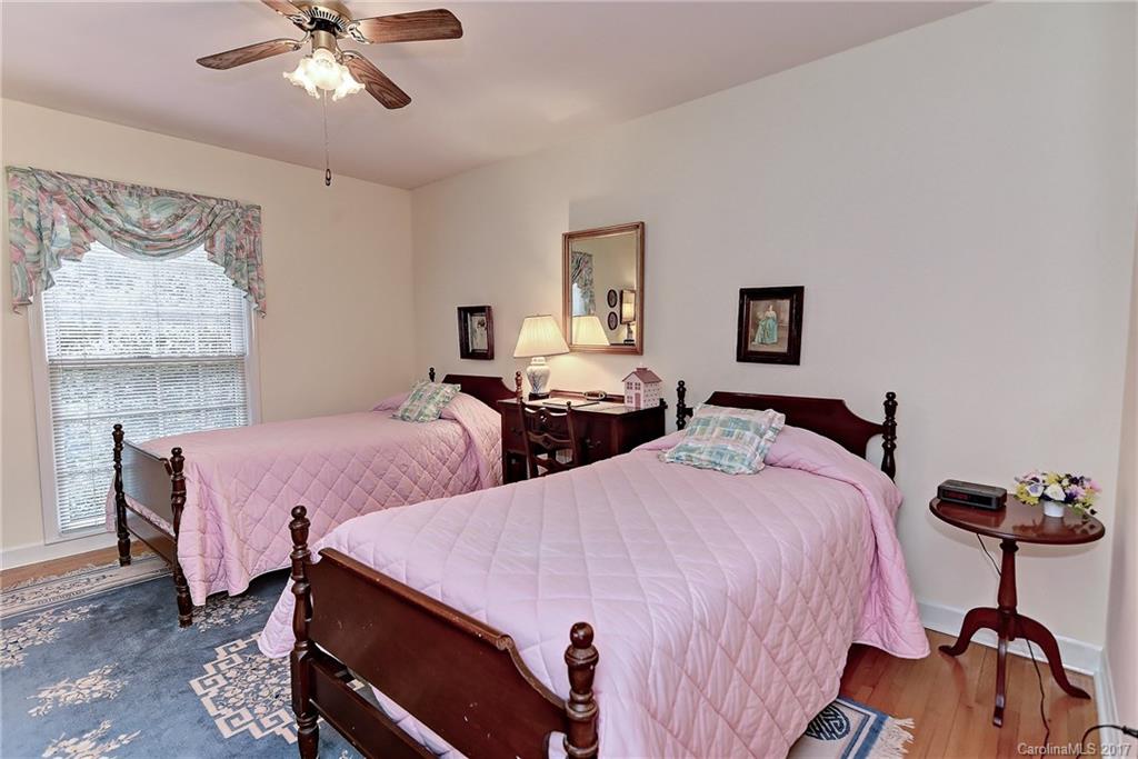 4301 Crossgate Road Charlotte, NC 28226 - Photo 15 of 24 Gallery Image 15
