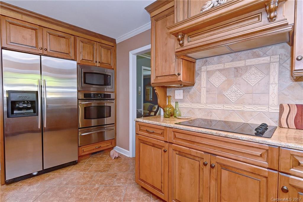 4301 Crossgate Road Charlotte, NC 28226 - Photo 7 of 24 Gallery Image 7