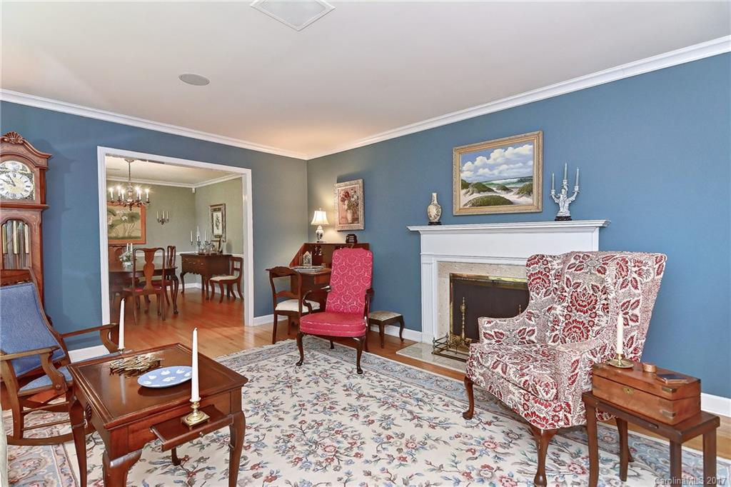 4301 Crossgate Road Charlotte, NC 28226 - Photo 10 of 24 Gallery Image 10