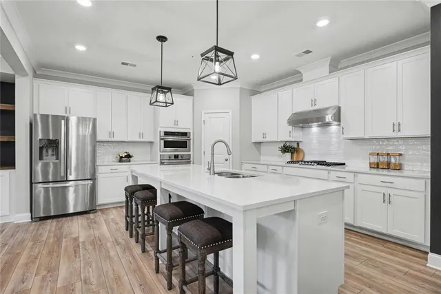 $550,000 | 99 West Dixie Avenue Southeast, Marietta, GA 30008