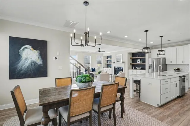 $550,000 | 99 West Dixie Avenue Southeast, Marietta, GA 30008