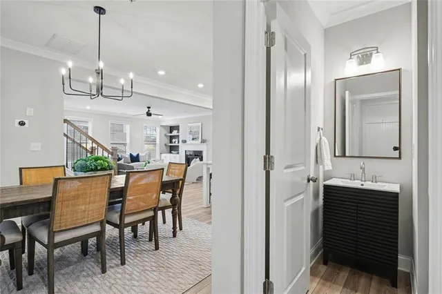 $550,000 | 99 West Dixie Avenue Southeast, Marietta, GA 30008