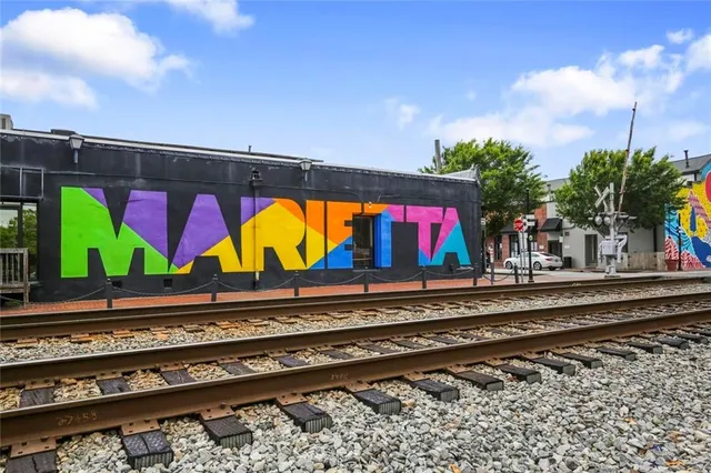 $550,000 | 99 West Dixie Avenue Southeast, Marietta, GA 30008