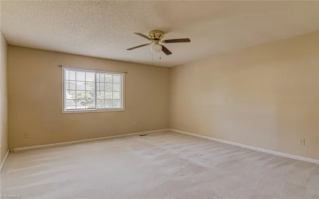 $2,400 | 4517 Southport Road, Greensboro, NC 27410