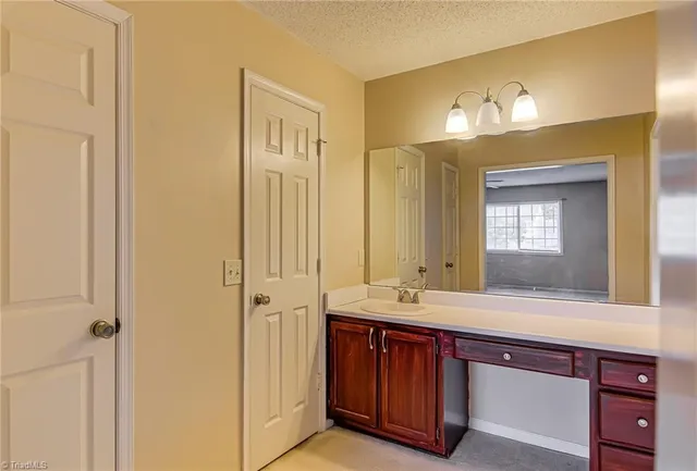 $2,400 | 4517 Southport Road, Greensboro, NC 27410