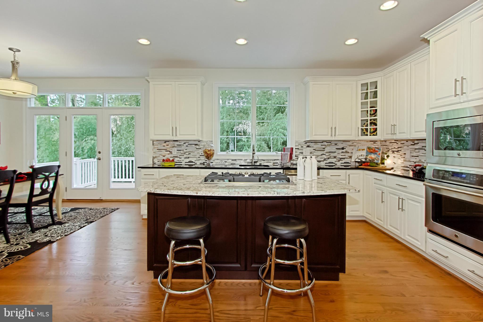 2728 Chain Bridge Road Vienna, VA 22181 - Photo 10 of 30 Kitchen