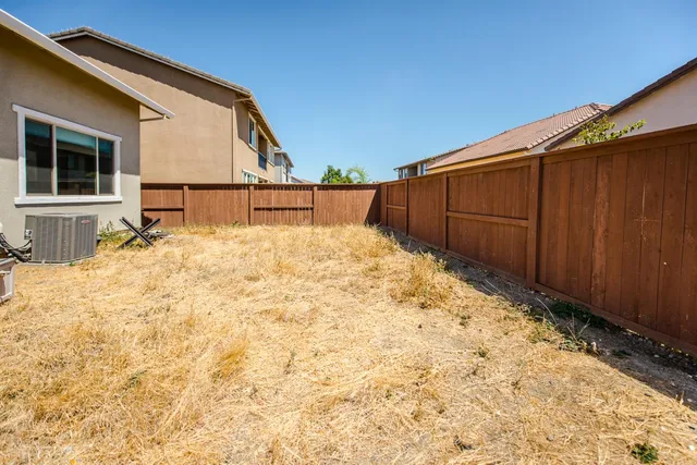 $670,000 | 2000 Banks Place, Woodland, CA 95776