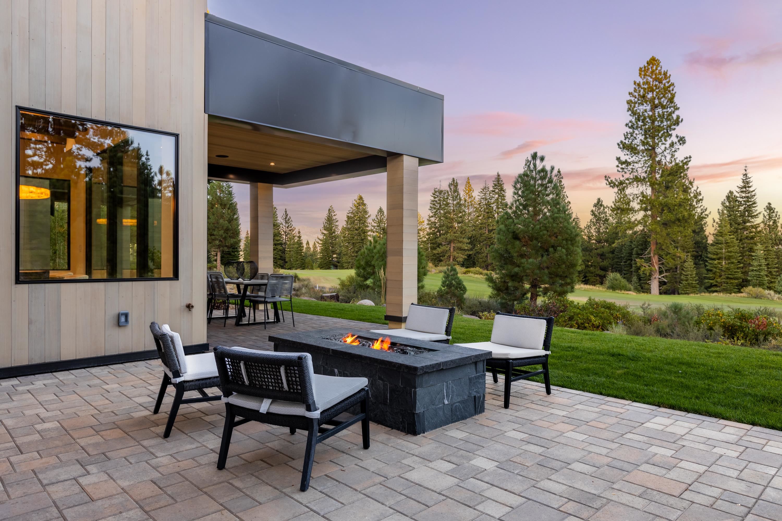 9308 Gaston Court Truckee, CA 96161 - Photo 25 of 28 a backyard of a house with outdoor seating