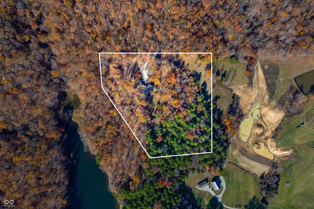 $895,000 | 8650 Mt Nebo Road, Freetown, IN 47235