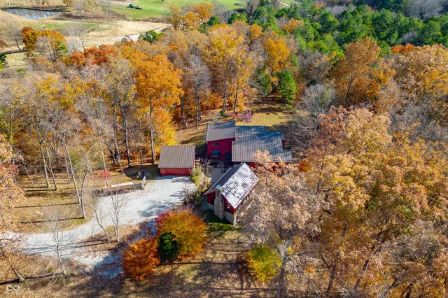 $895,000 | 8650 Mt Nebo Road, Freetown, IN 47235