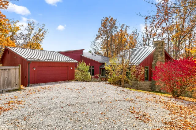 $895,000 | 8650 Mt Nebo Road, Freetown, IN 47235