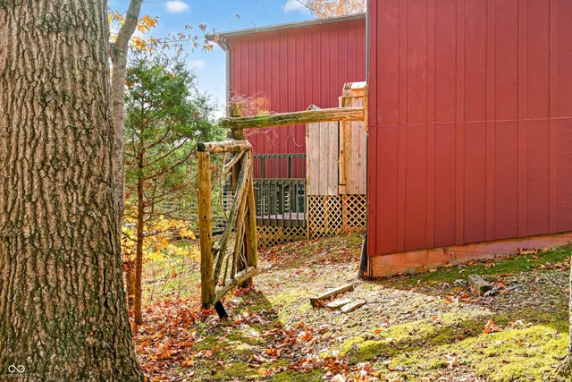 $895,000 | 8650 Mt Nebo Road, Freetown, IN 47235