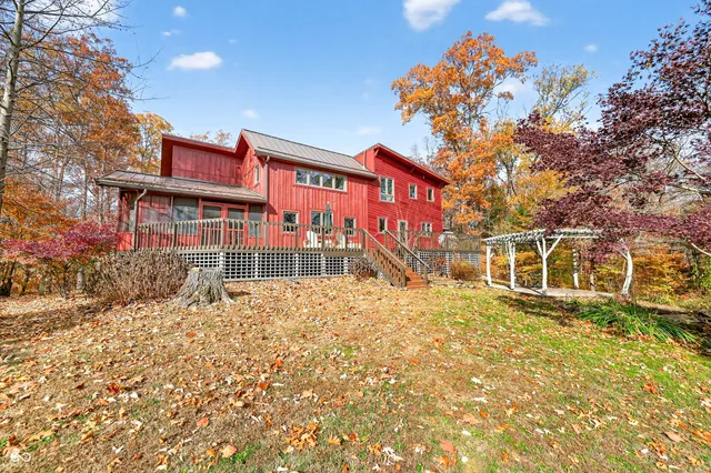 $895,000 | 8650 Mt Nebo Road, Freetown, IN 47235